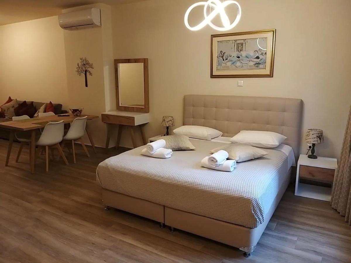 Amazing Apartments @ Monastiraki Subway Station Атина Екстериор снимка