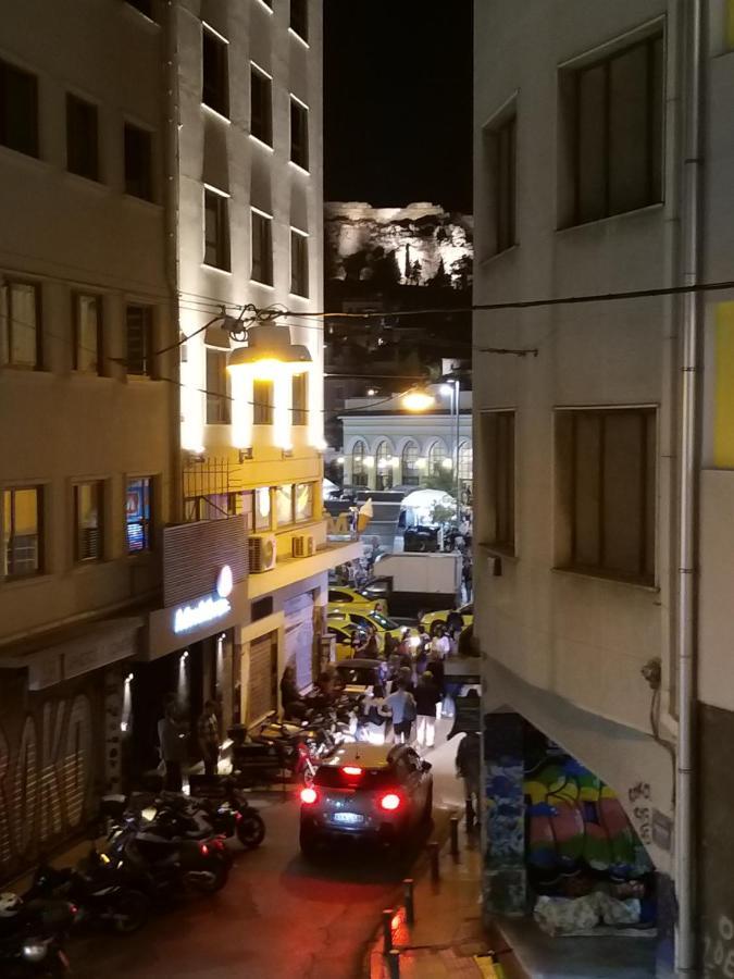 Amazing Apartments @ Monastiraki Subway Station Атина Екстериор снимка