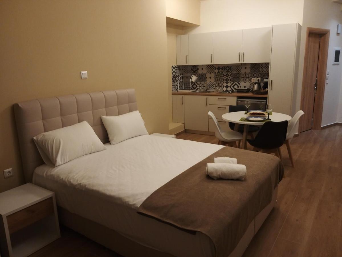 Amazing Apartments @ Monastiraki Subway Station Атина Екстериор снимка