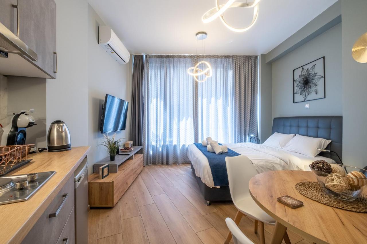 Amazing Apartments @ Monastiraki Subway Station Атина Екстериор снимка
