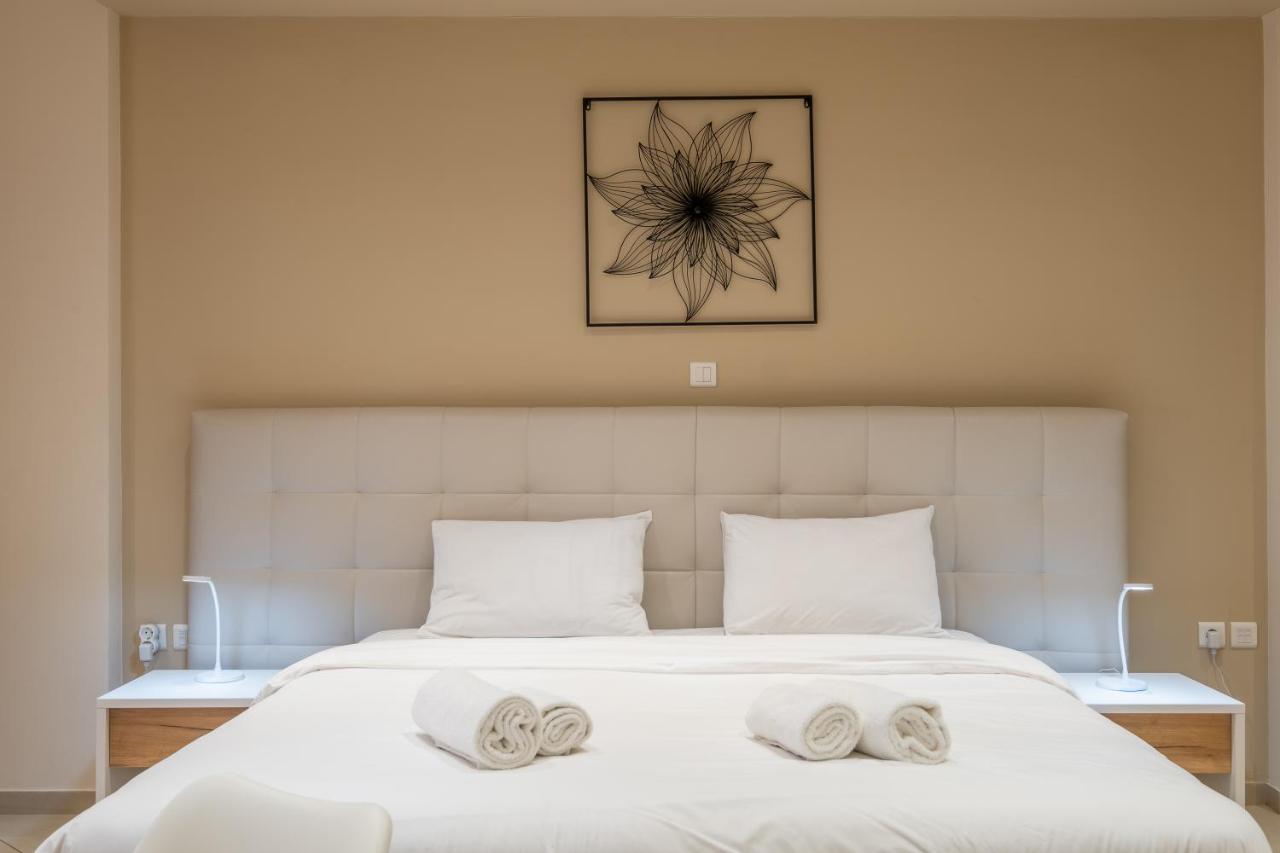 Amazing Apartments @ Monastiraki Subway Station Атина Екстериор снимка