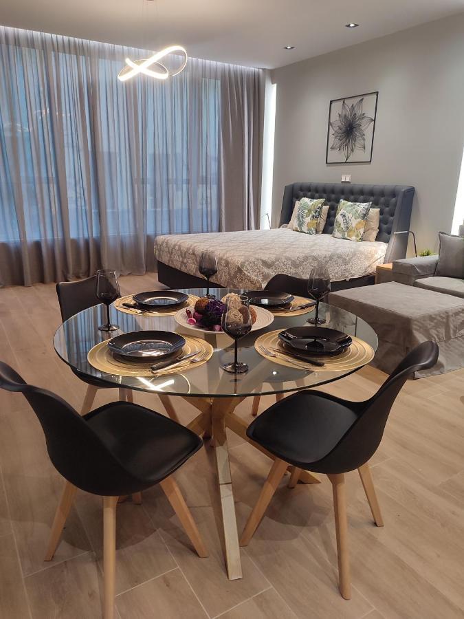 Amazing Apartments @ Monastiraki Subway Station Атина Екстериор снимка