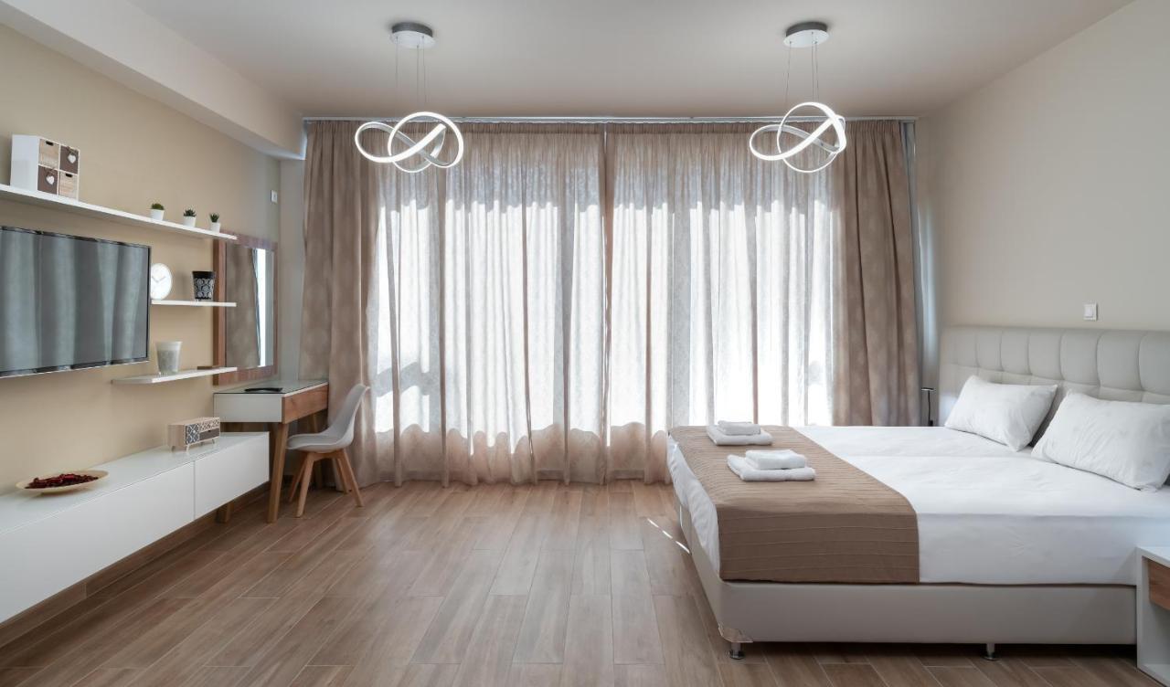 Amazing Apartments @ Monastiraki Subway Station Атина Екстериор снимка
