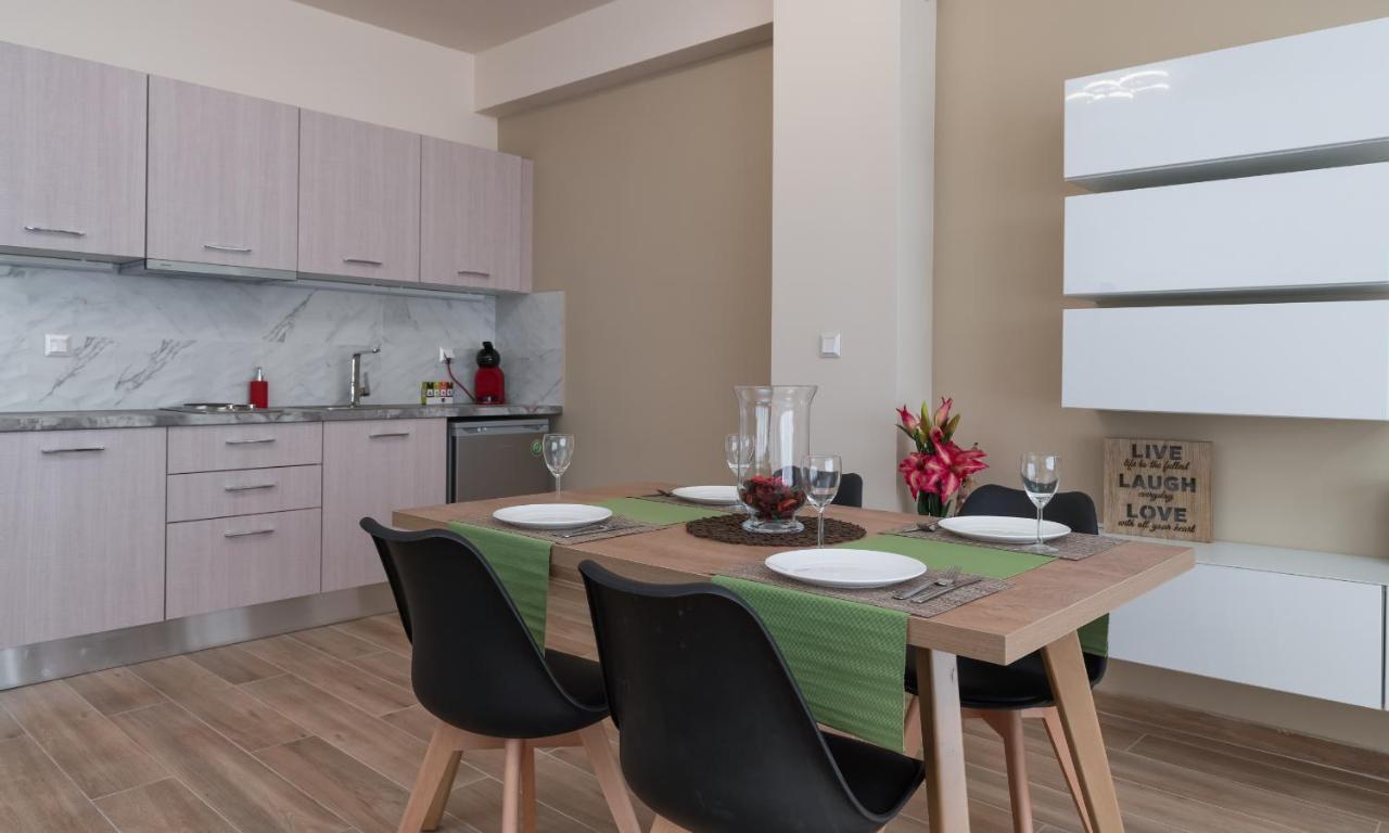 Amazing Apartments @ Monastiraki Subway Station Атина Екстериор снимка